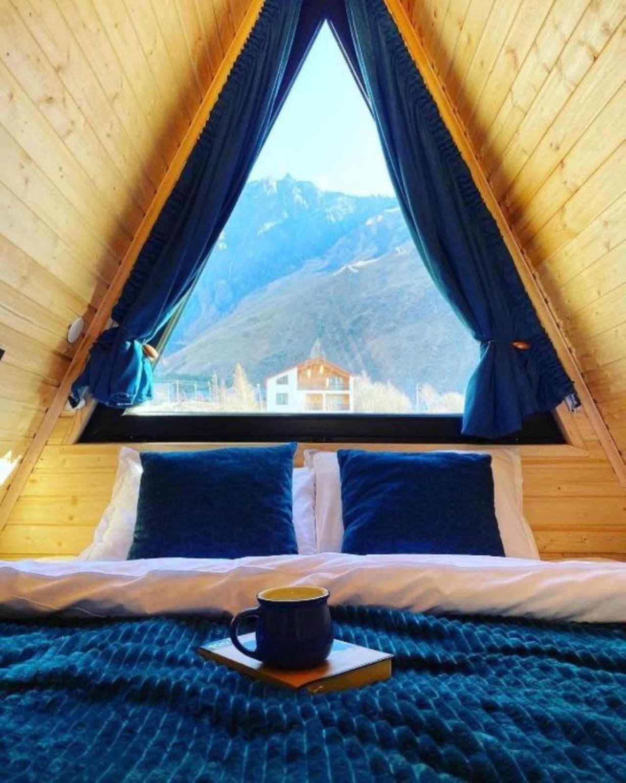Pyramid Kazbegi Hotel Kültér fotó